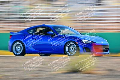 media/Oct-18-2025-Extreme Speed (Sat) [[d6d7e1fef1]]/Group 5/Session 3 (Turn 1)/